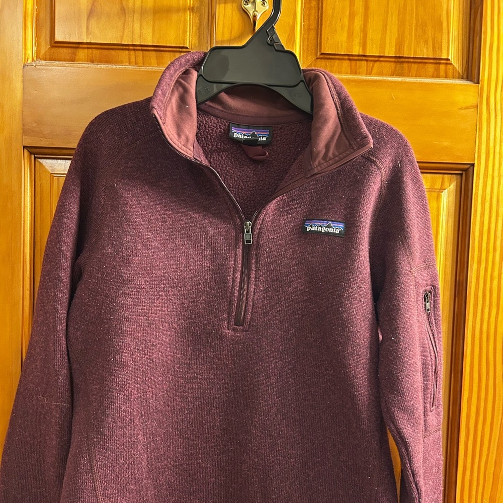 Patagonia Better Sweater maroon fleece size small. Good used condition - Picture 2 of 2